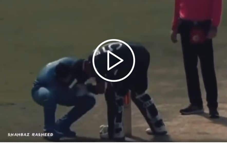 [Watch] Babar Azam Does Not Let Nabi Tie His Shoelace In PAK vs AFG WC Game